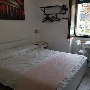  Bed & Breakfast Metro B 10 Passi Dalla Metro B Italia